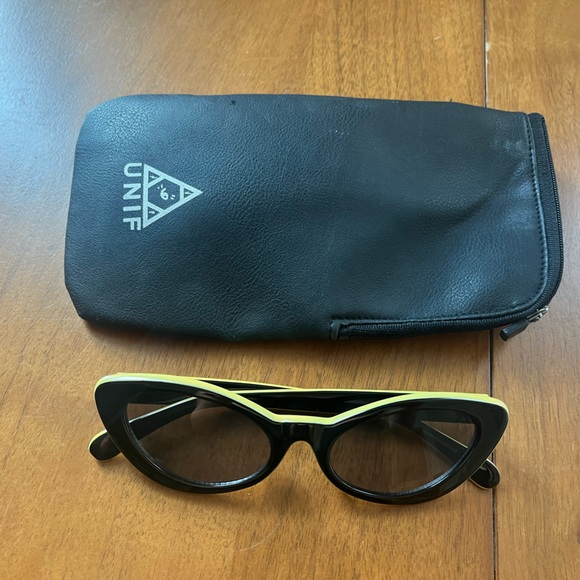 RARE UNIF black Dollies sunglasses, excellent condition - Picture 3 of 5